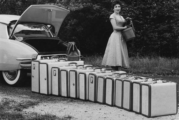 GINA LOLLOBRIGIDA CAR